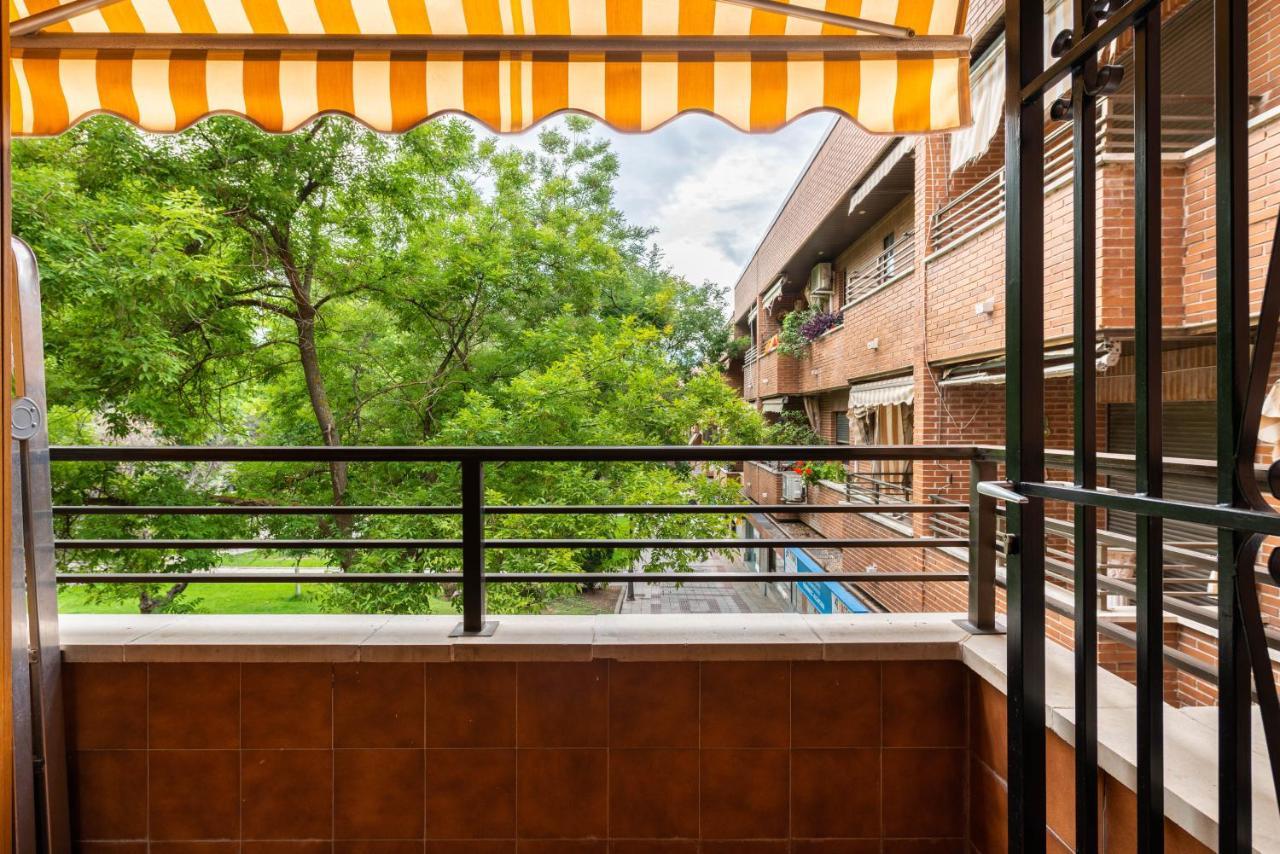 Bonita Con Balcon Privatunterkunft