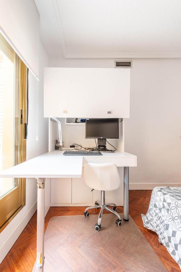 Bonita Con Balcon Privatunterkunft *